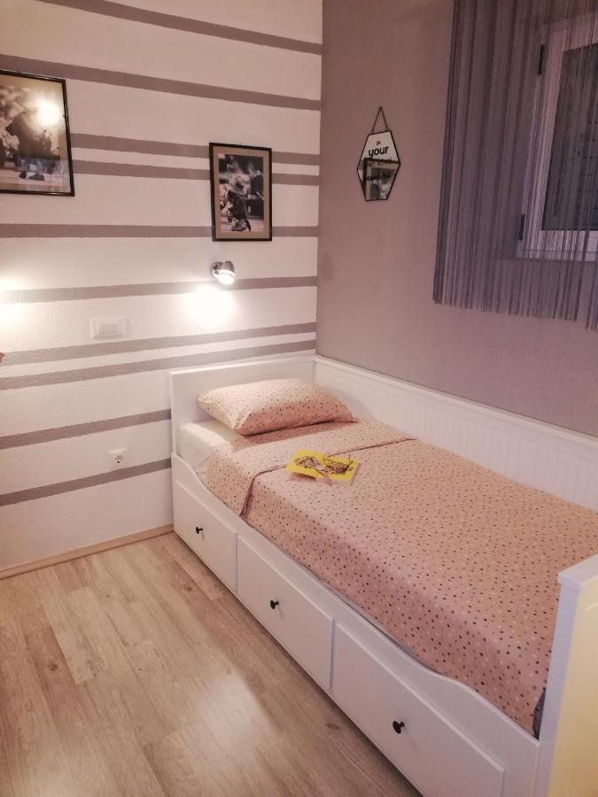 Hotel Apartman Komadina Makarska Exterior foto