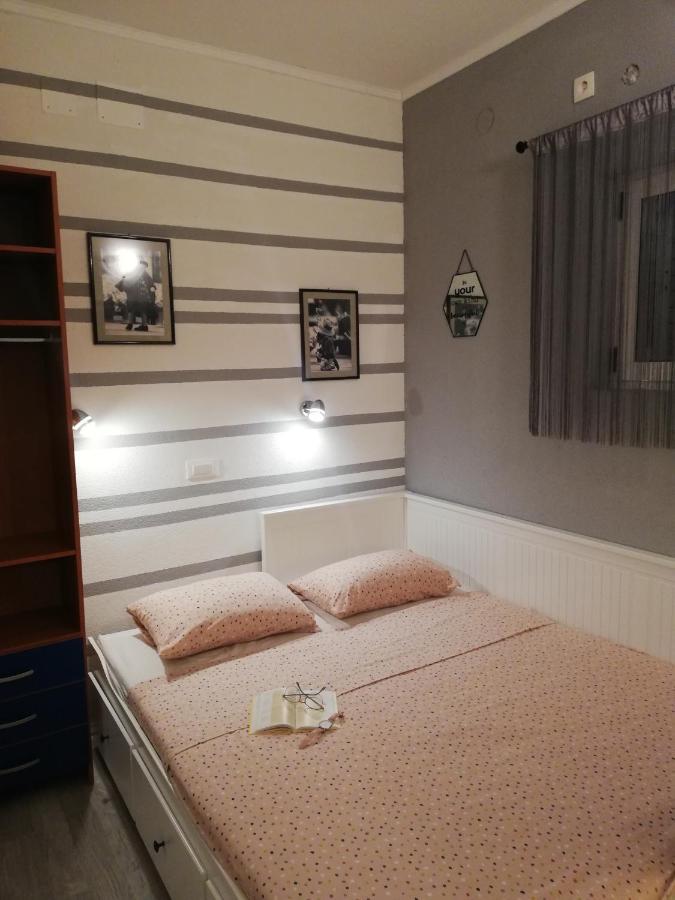 Hotel Apartman Komadina Makarska Exterior foto